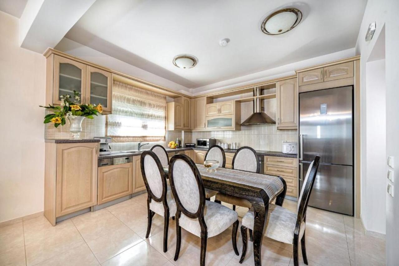 Ioannas Luxury Apartment In Istron Kalo Chorio  Buitenkant foto